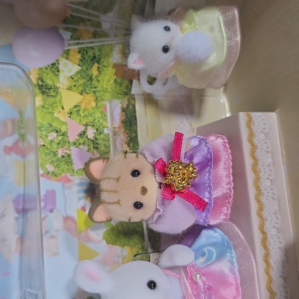 Calico Critters Royal Princess Set, Rare-Hard To Find, New, With Accessories - Picture 9 of 12